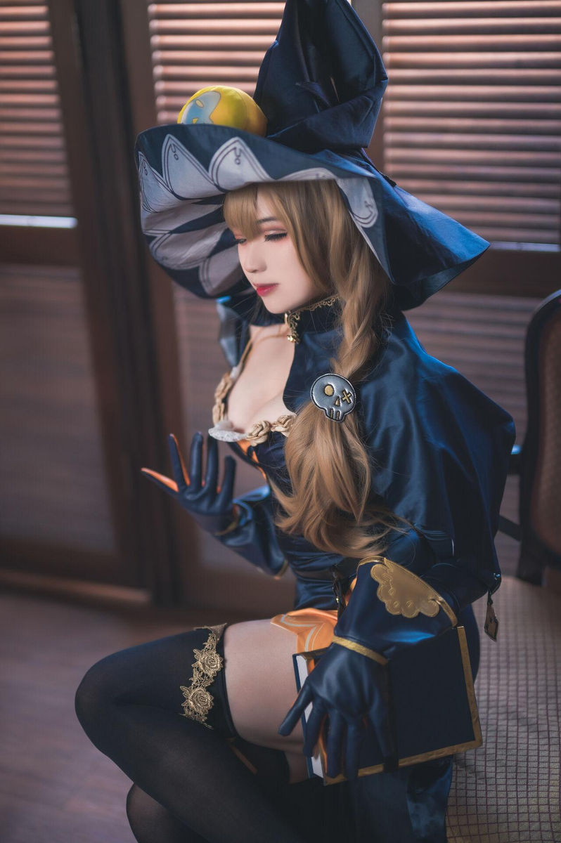 [Hatori Sama] Lisa Halloween (Genshin Impact)