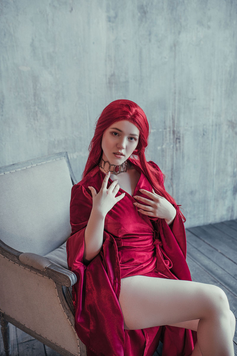 Lada Lyumos - (Game of Thrones) Melisandre
