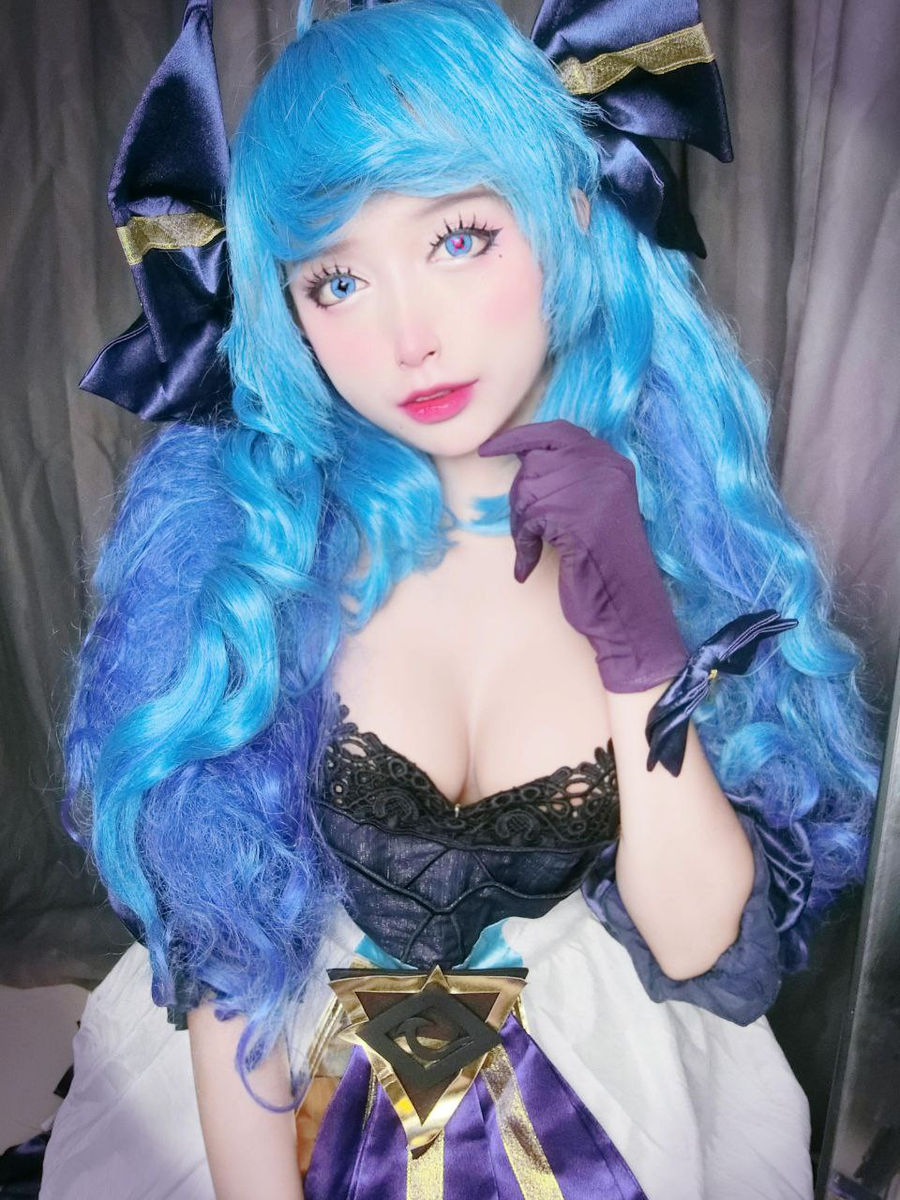 Kozumi Tsukumi - Gwen